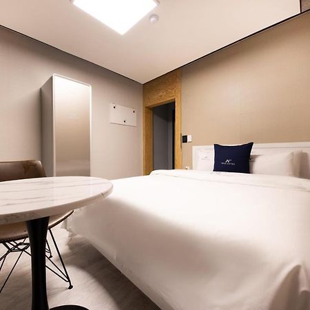 Cheonan A One Hotel מראה חיצוני תמונה