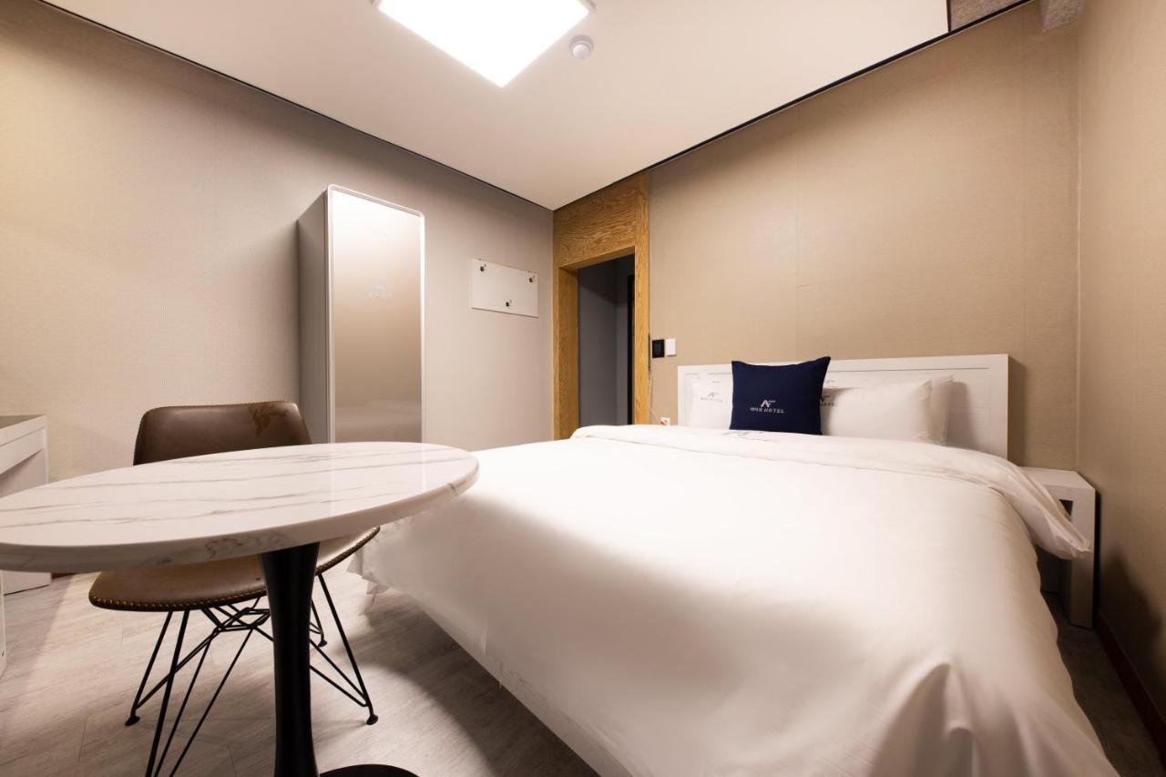 Cheonan A One Hotel מראה חיצוני תמונה