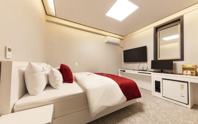 Cheonan A One Hotel חדר תמונה