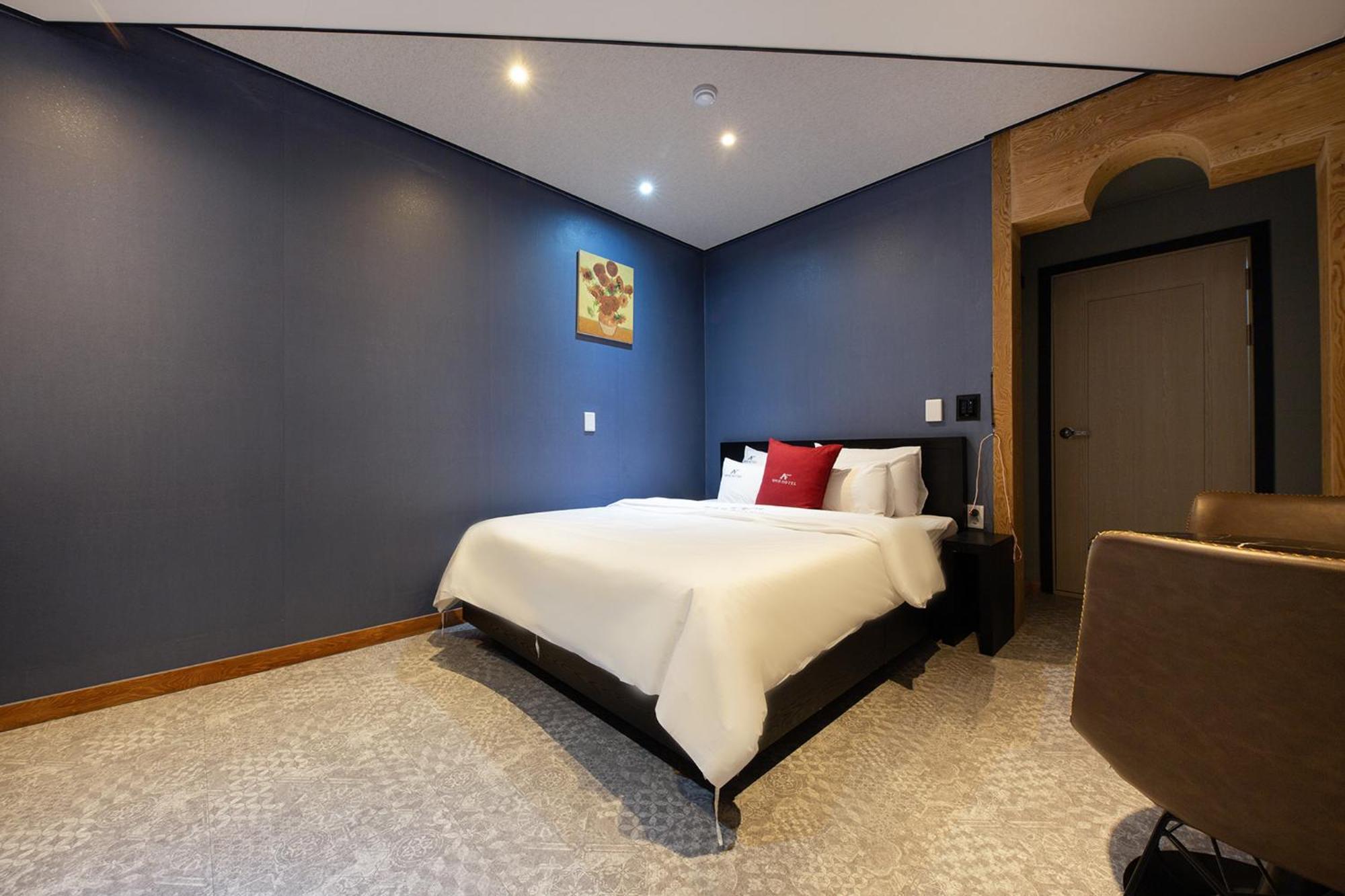 Cheonan A One Hotel חדר תמונה